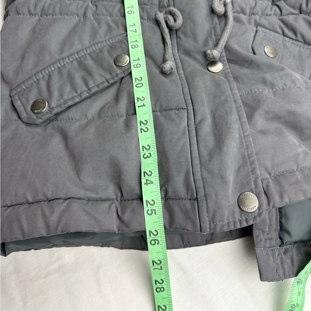 Hollister Charcoal Puffer Jacket with Faux Fur Hood - Picture 5 of 6